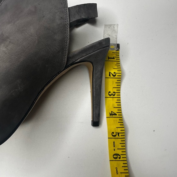 VINCE CAMUTO Catina Mule Sandal Size 8.5 Stone Gray Peep Toe Sling Back Heels - Picture 7 of 7